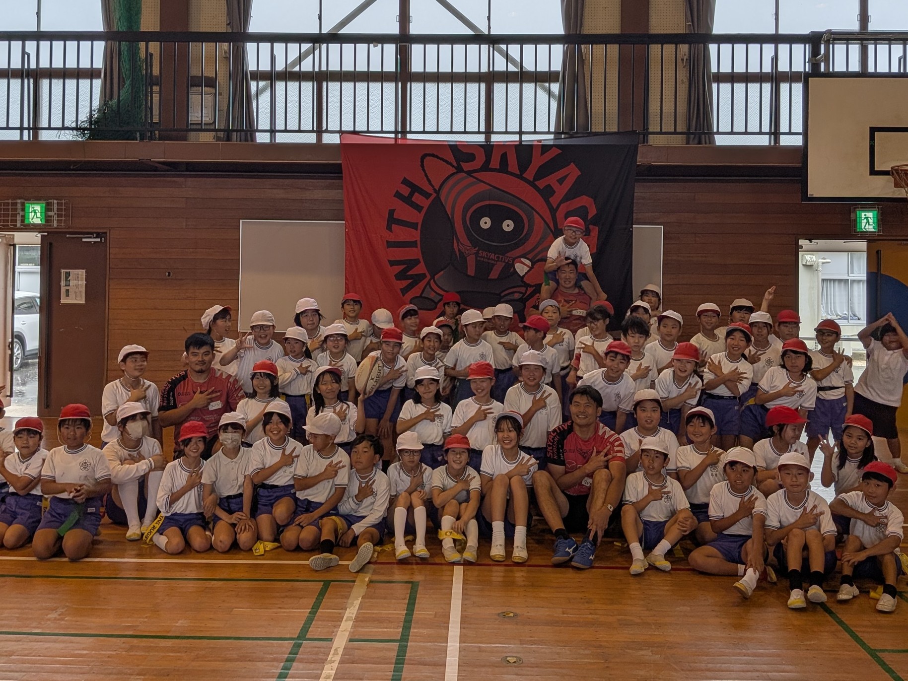 中黒瀬小学校でタグラグビー教室を実施しました 画像